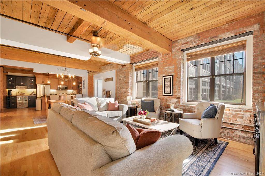 33 Mechanic Street - Photo 1