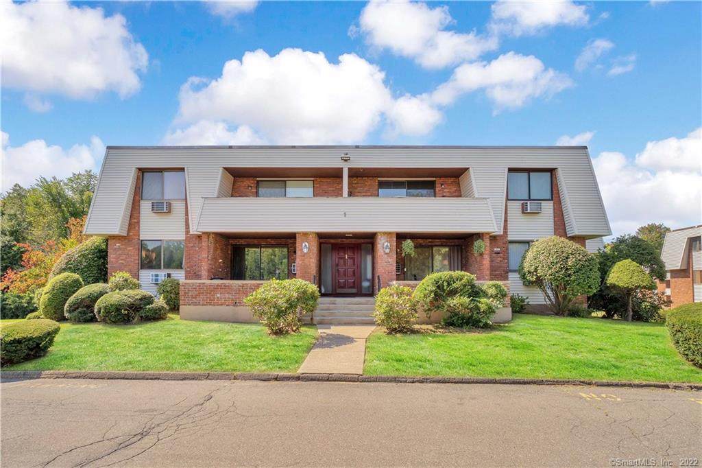 565 Talcottville Road - Photo 1