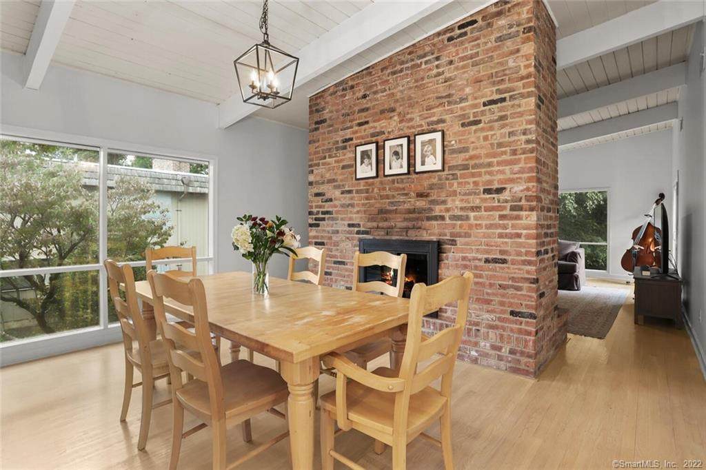 31 Ledgebrook Drive - Photo 1