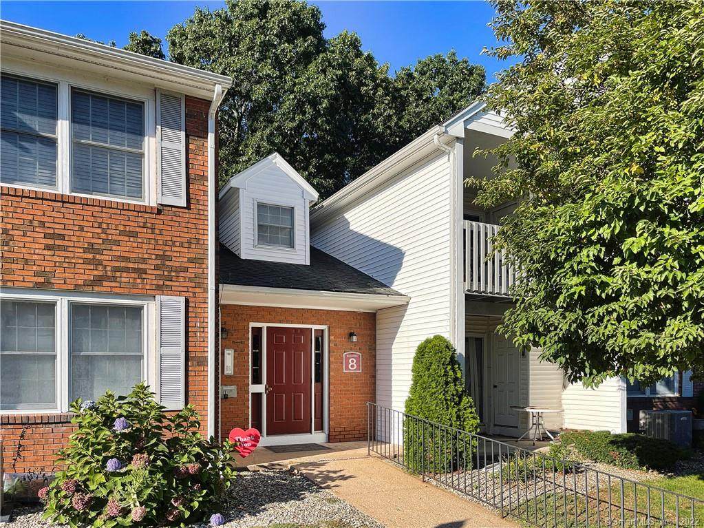 8 Concorde Way - Photo 1