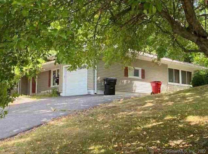 322 Lydale Place - Photo 1
