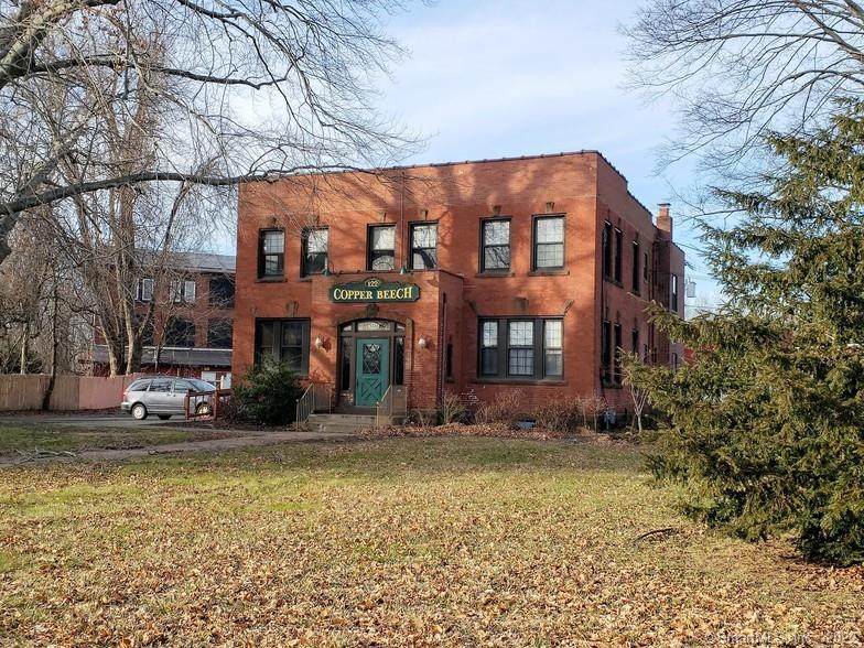 122a Naubuc Avenue - Photo 1