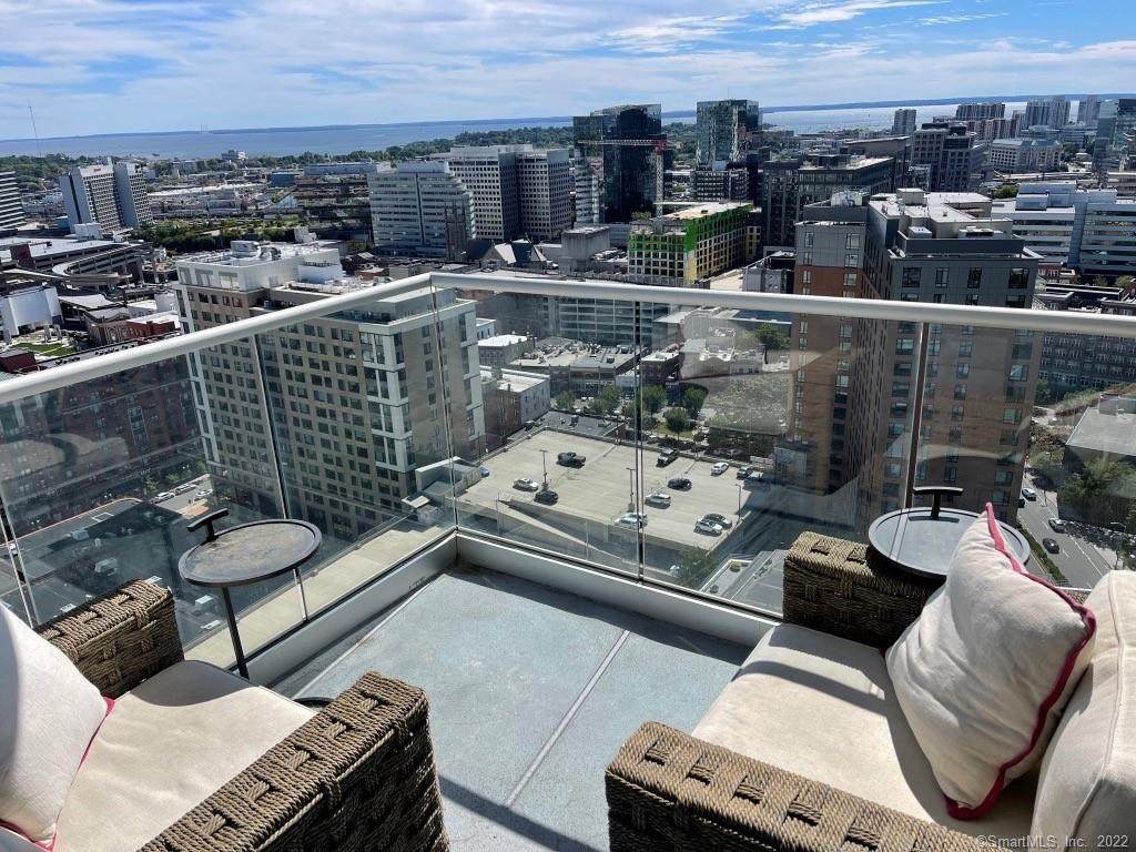 1 Broad Street - Photo 1