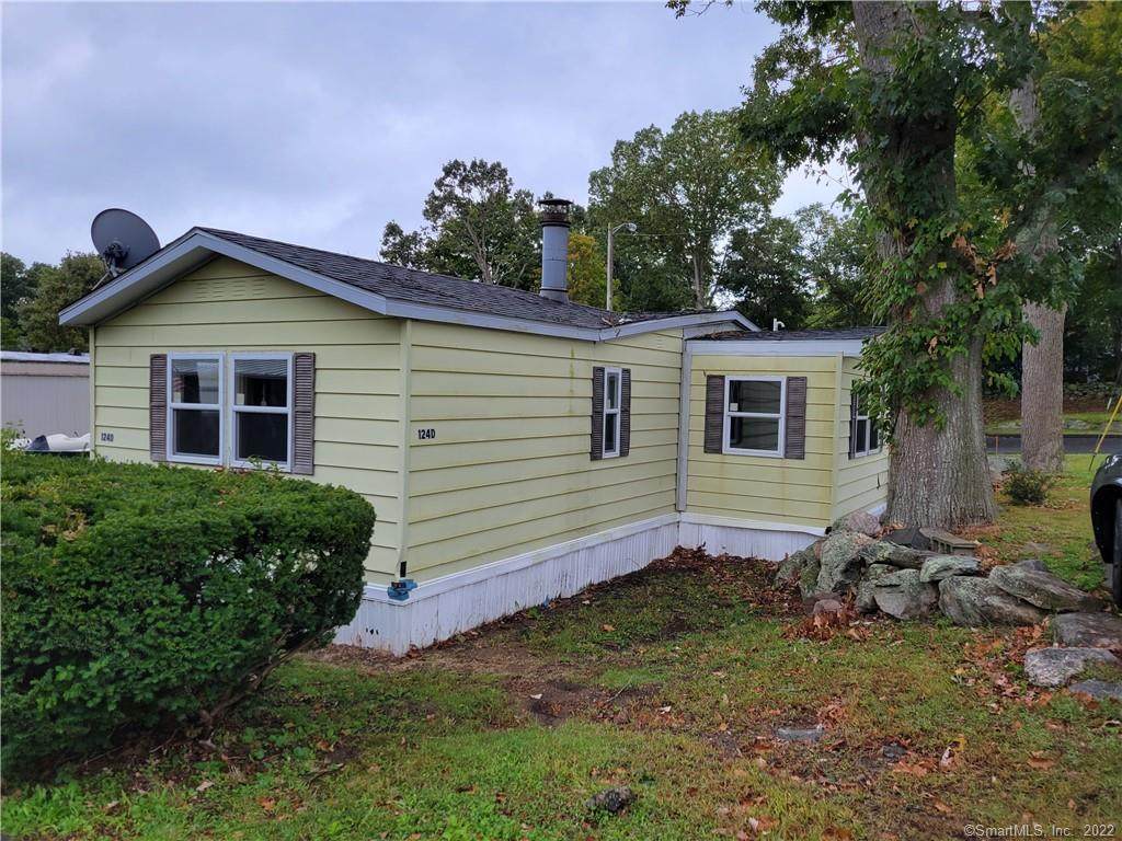 122 Candlewood Road - Photo 1