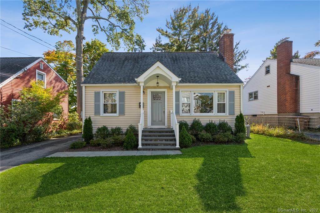 8 Elizabeth Avenue - Photo 1