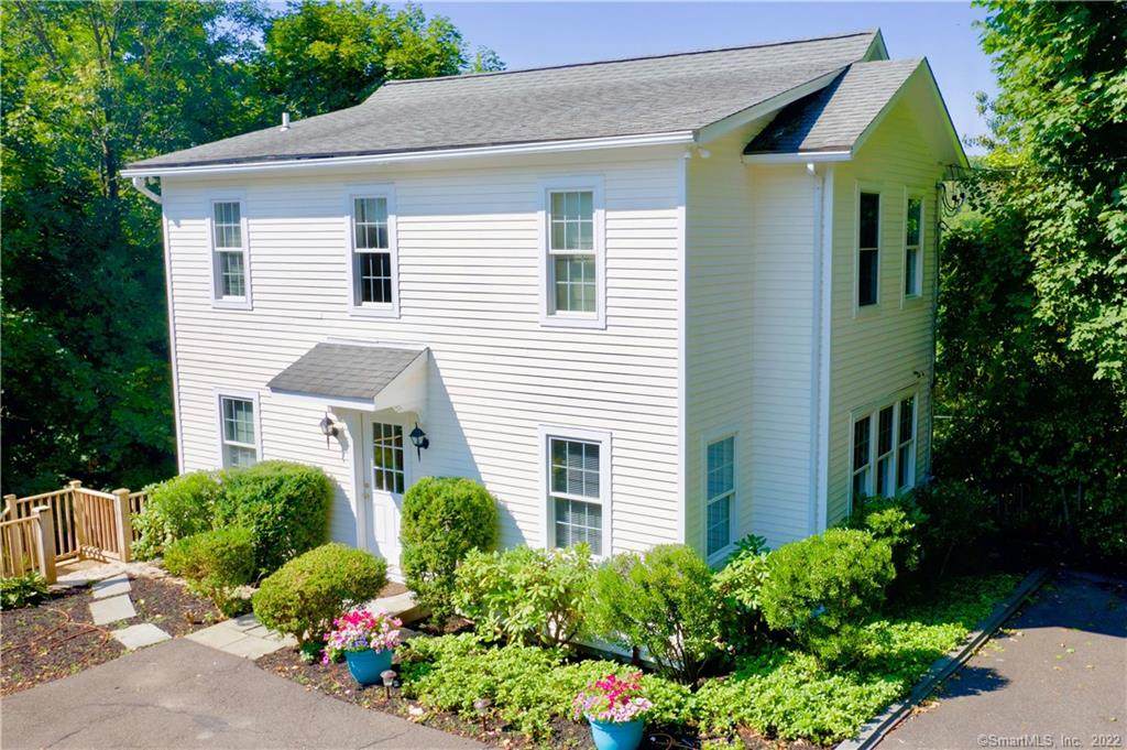 43 Garibaldi Lane - Photo 1
