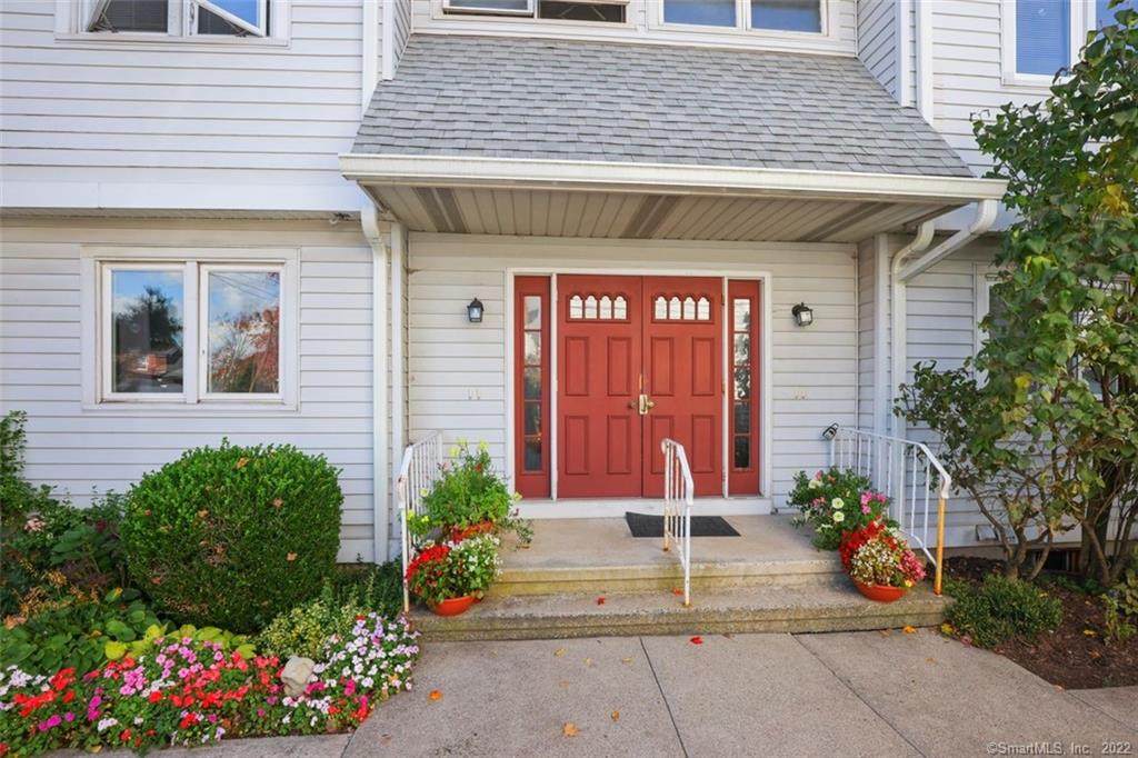 678 Savin Avenue - Photo 1