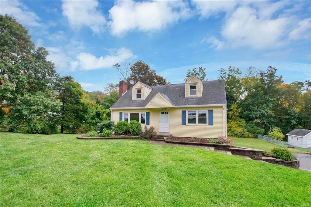 323 Vernon Avenue - Photo 1