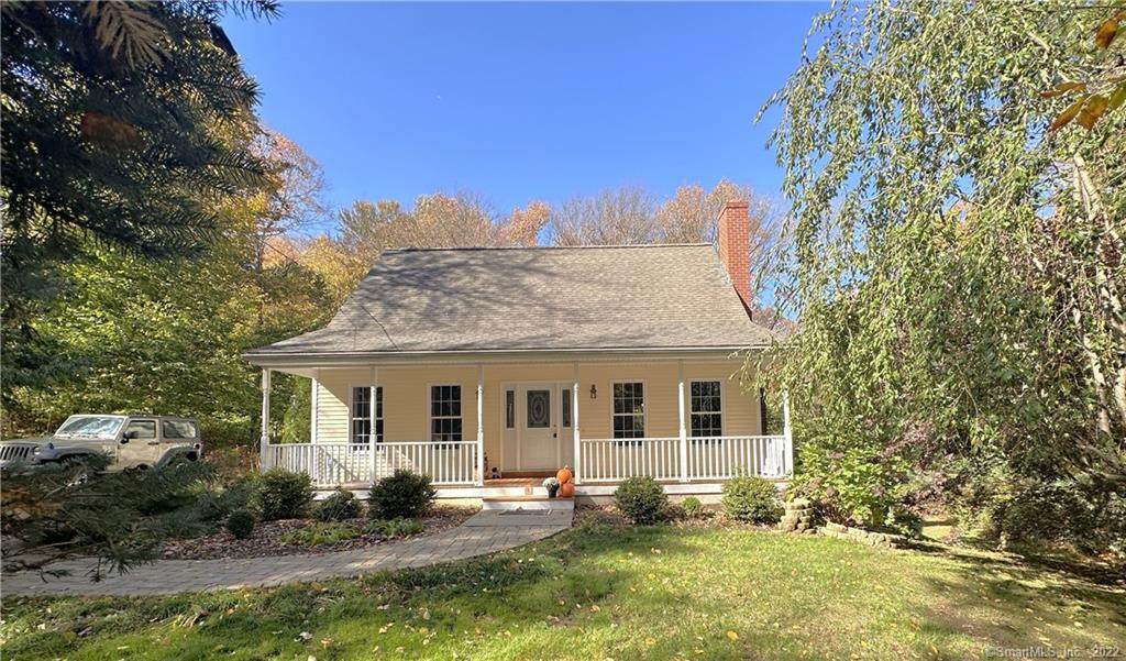 8 Gates Farm Road - Photo 1