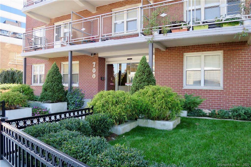 700 Summer Street - Photo 1