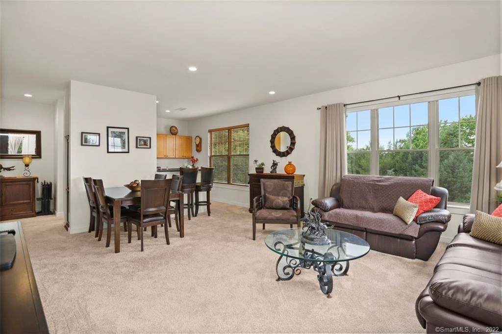 100 Richards Avenue - Photo 1