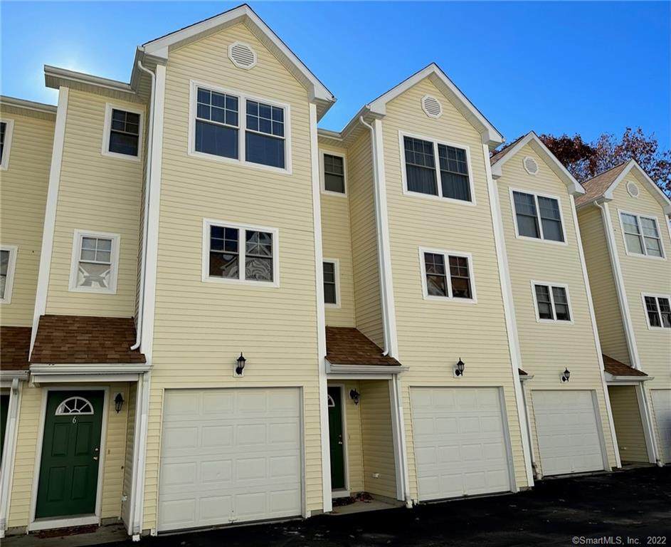 527 Thames Street - Photo 1
