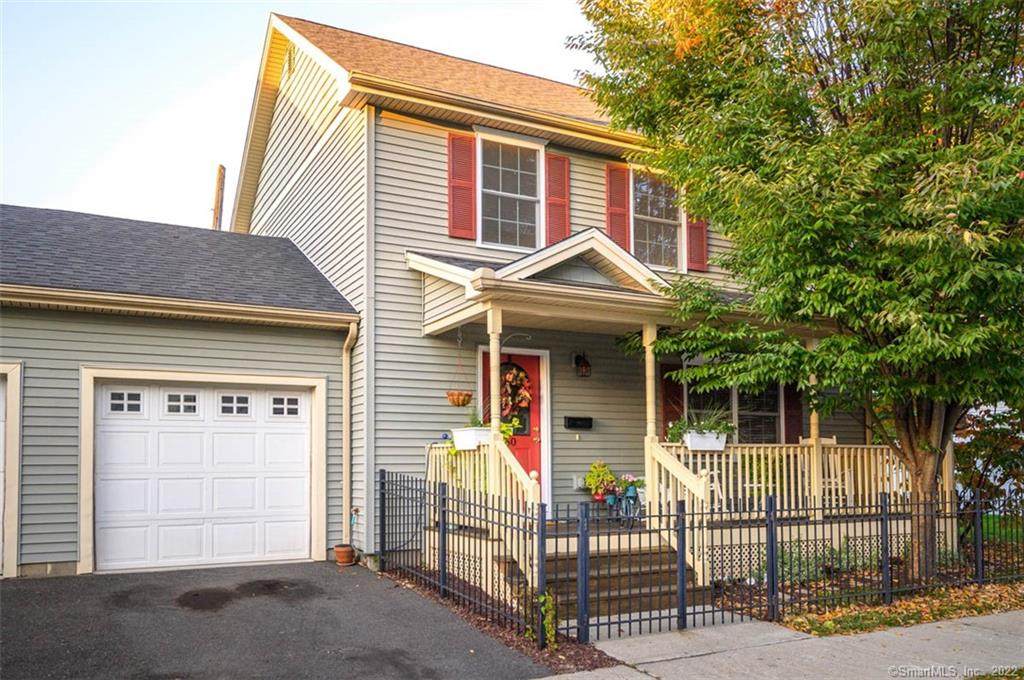 50 Colonial Street - Photo 1