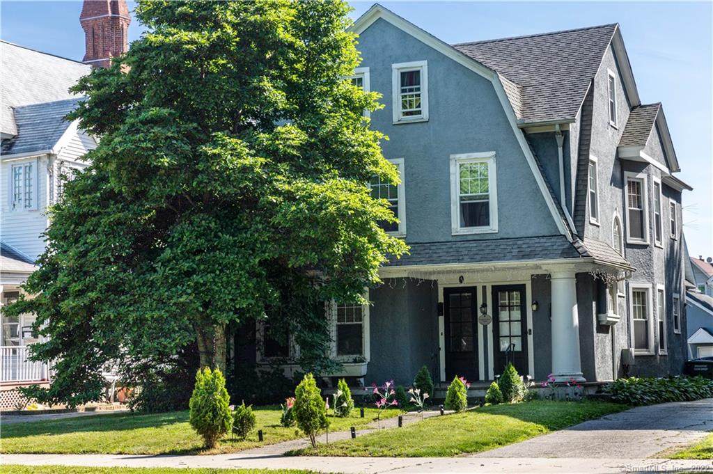533 Clinton Avenue - Photo 1