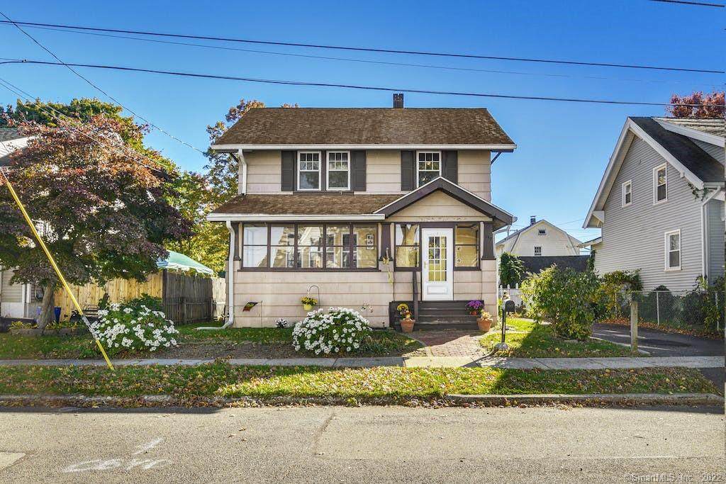 147 Floral Way - Photo 1