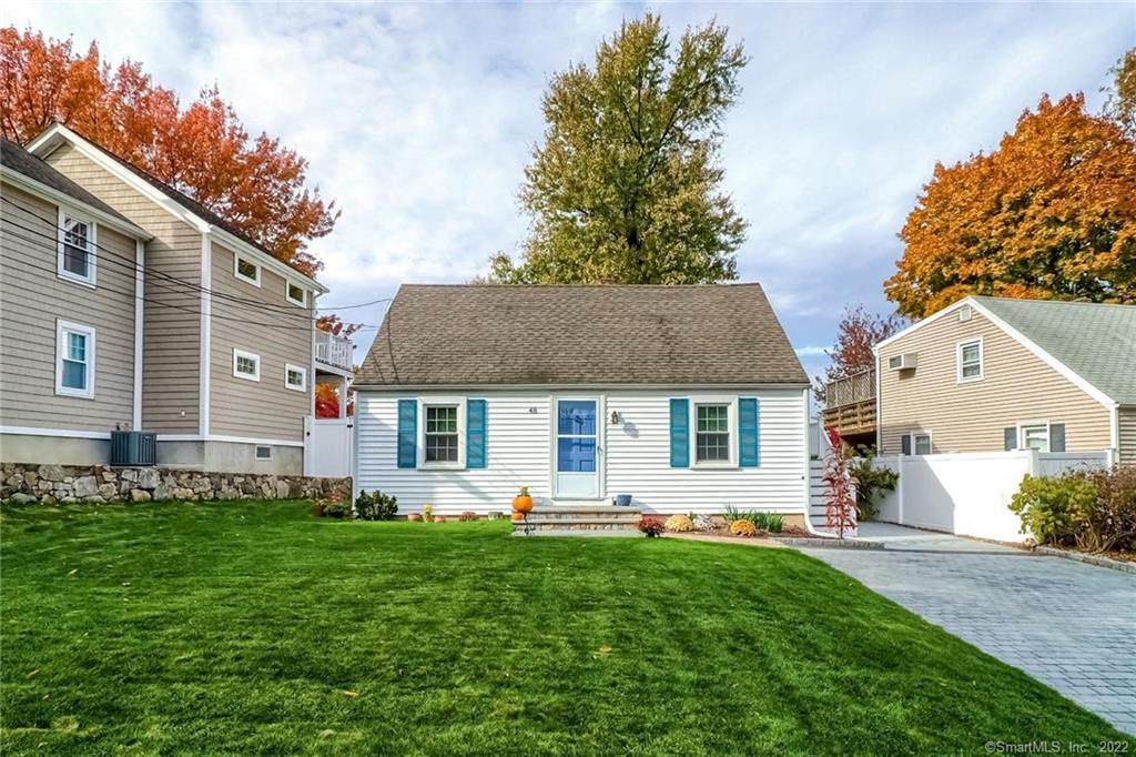 48 Howard Avenue - Photo 1