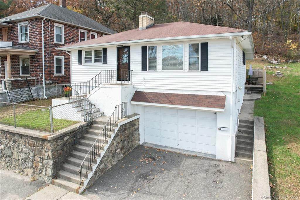 395 Wolcott Street - Photo 1