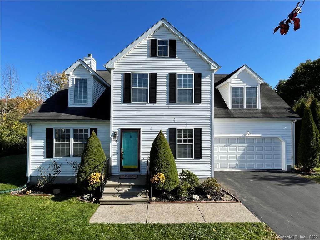 14 Greenview Terrace - Photo 1