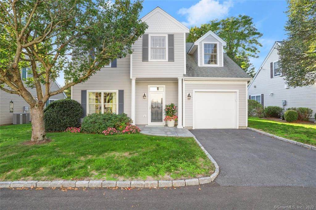 16 Village Court - Photo 1