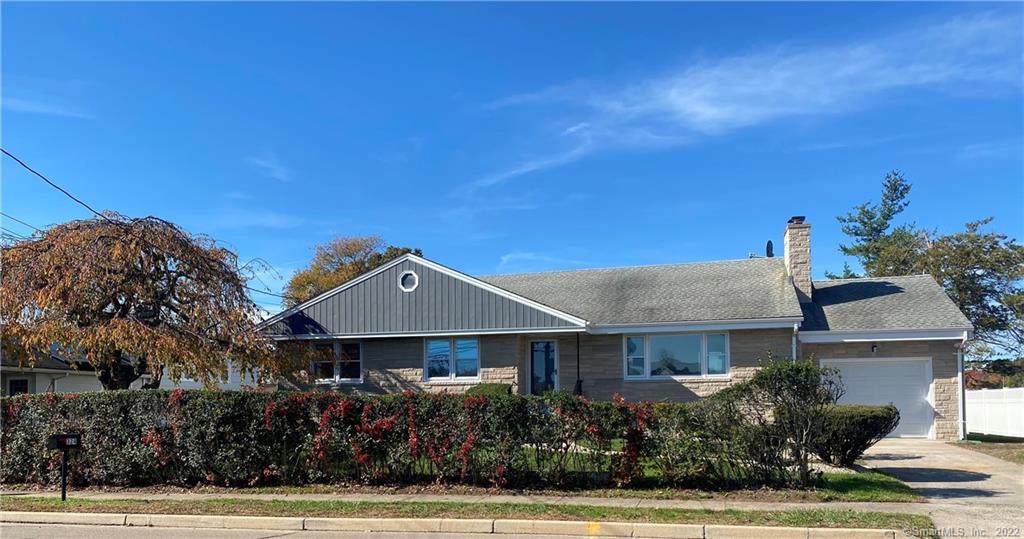 324 Thompson Avenue - Photo 1