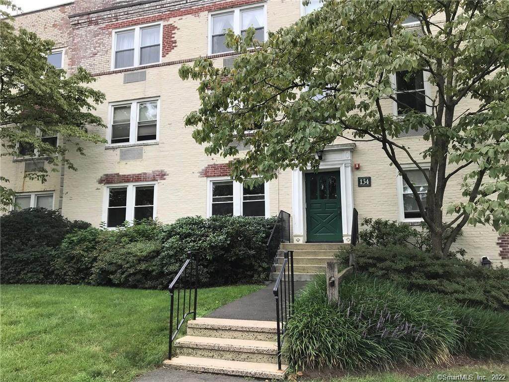 134 Woodside Green - Photo 1