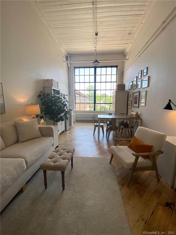 642 Hilliard Street - Photo 1