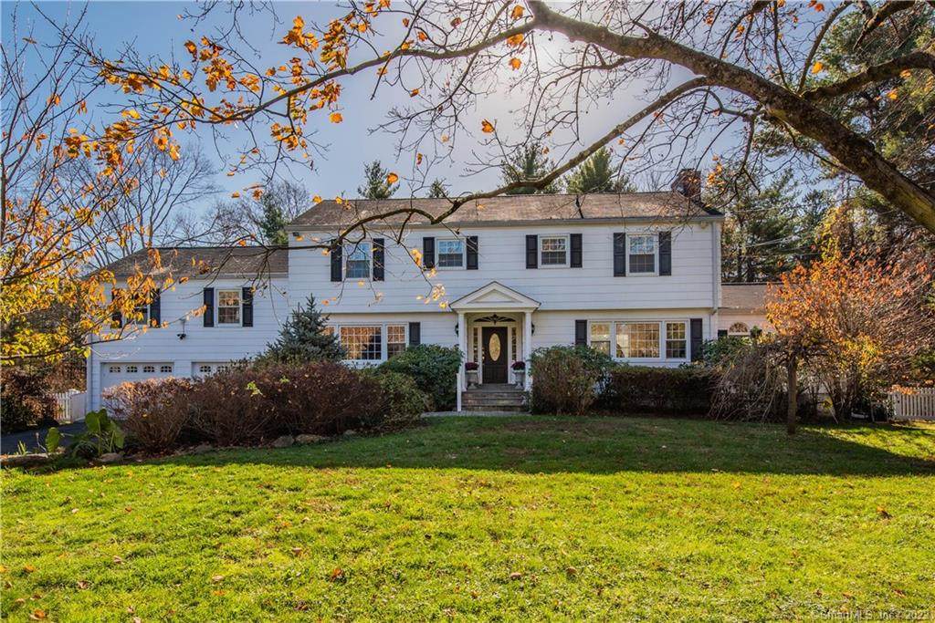 158 Skymeadow Drive - Photo 1