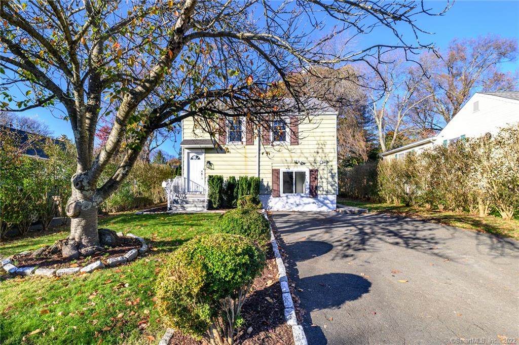 23 Mcclean Avenue - Photo 1