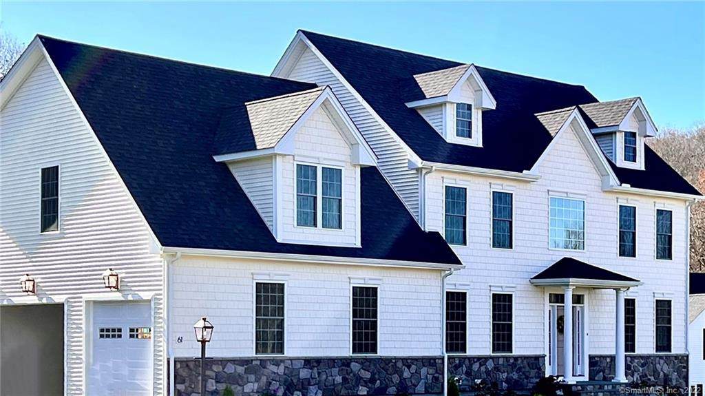 632 Oakwood Drive - Photo 1