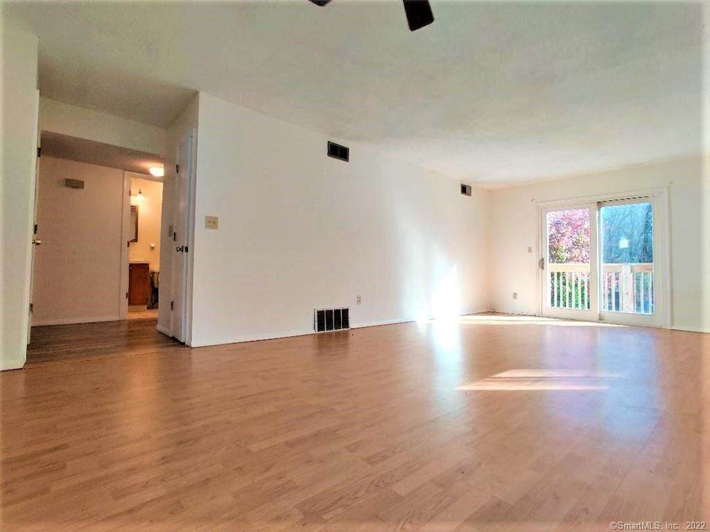 11 Bradley Circle - Photo 1
