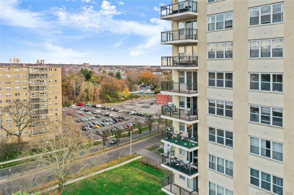2625 Park Avenue - Photo 1