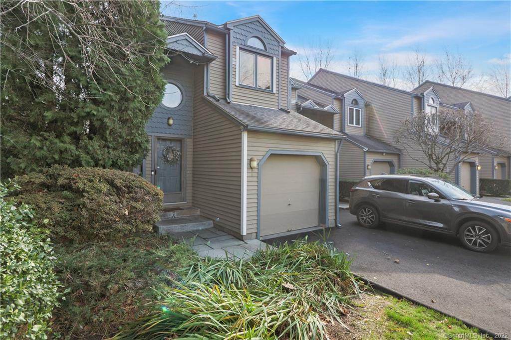 15 Perry Avenue - Photo 1