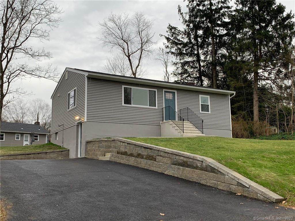 7 Hillview Drive - Photo 1