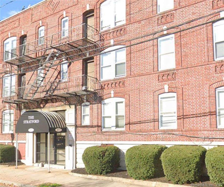 1873 Stratford Avenue - Photo 1