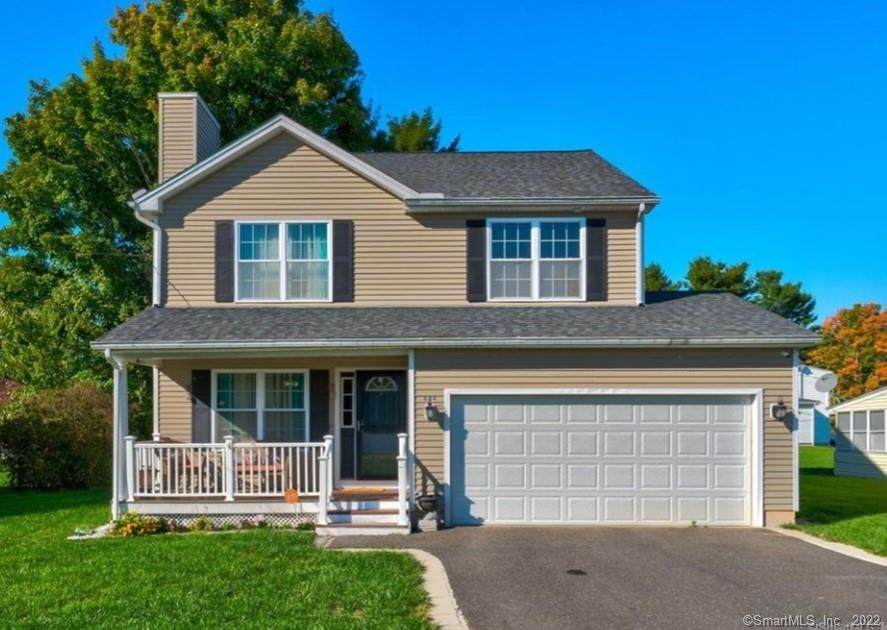 684 Hills Street - Photo 1