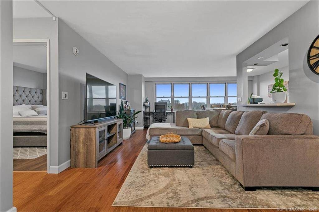 2625 Park Avenue - Photo 1