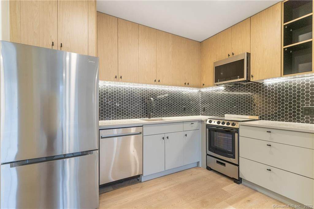 575 Whitney Avenue - Photo 1