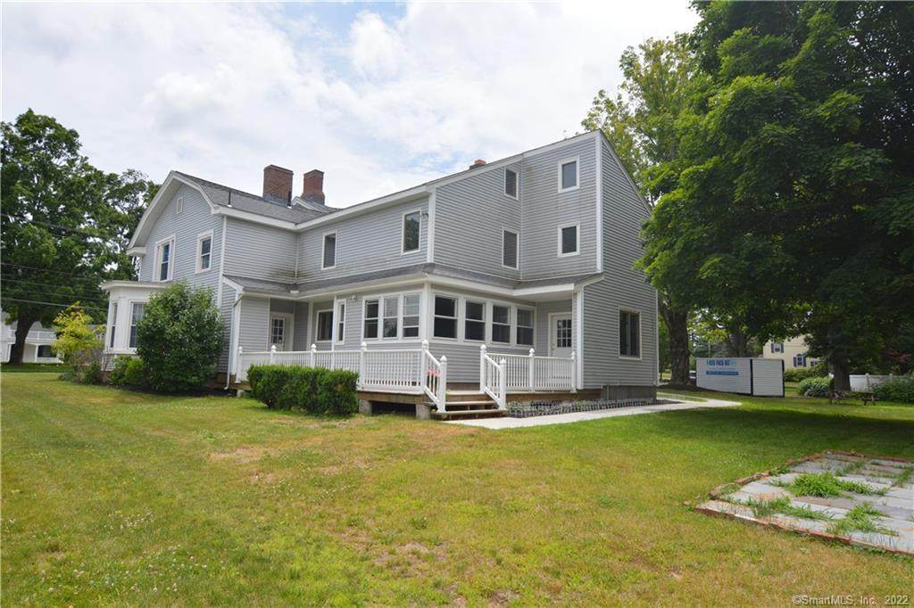 405 Maple Avenue - Photo 1