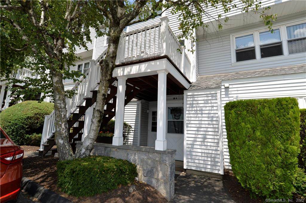 29 Van Buren Avenue - Photo 1