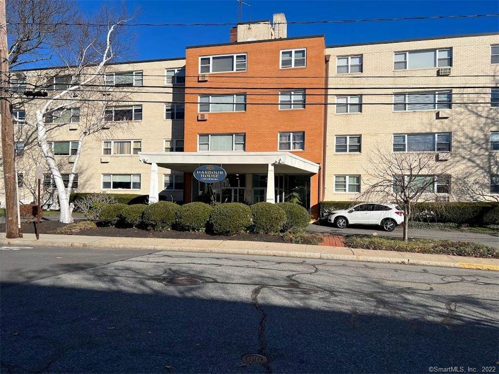 292 Pequot Avenue - Photo 1