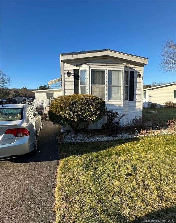 40 Clayton Drive - Photo 1