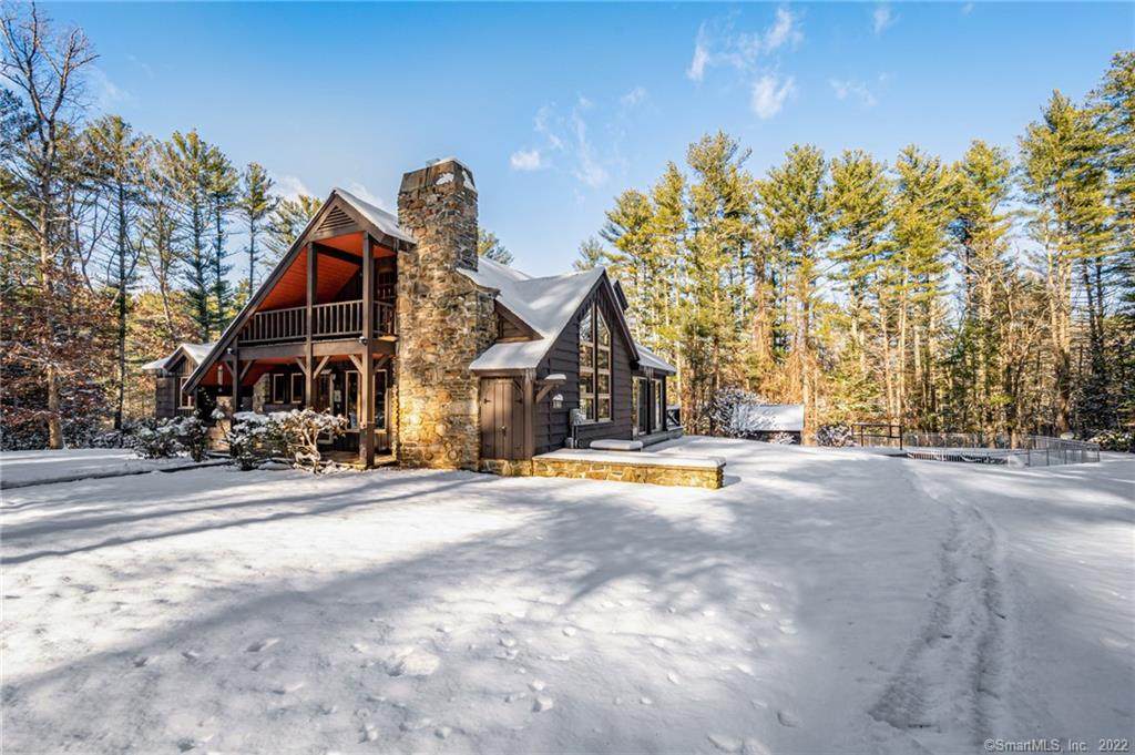 122 Wauregan Road - Photo 1