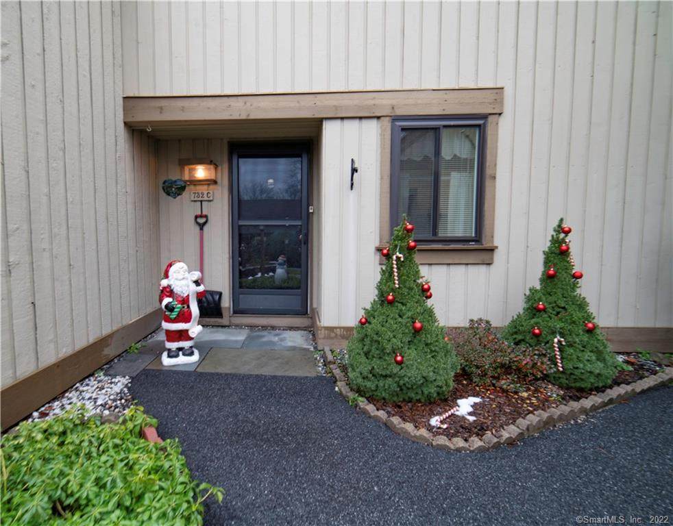 732 Heritage Village - Photo 1