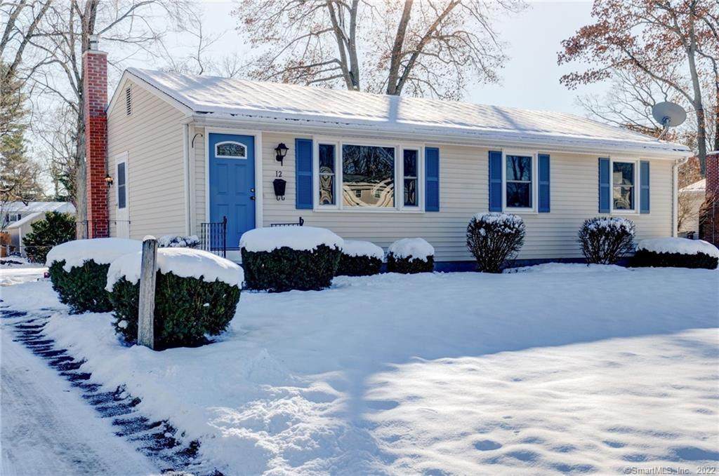 12 Colonial Drive - Photo 1