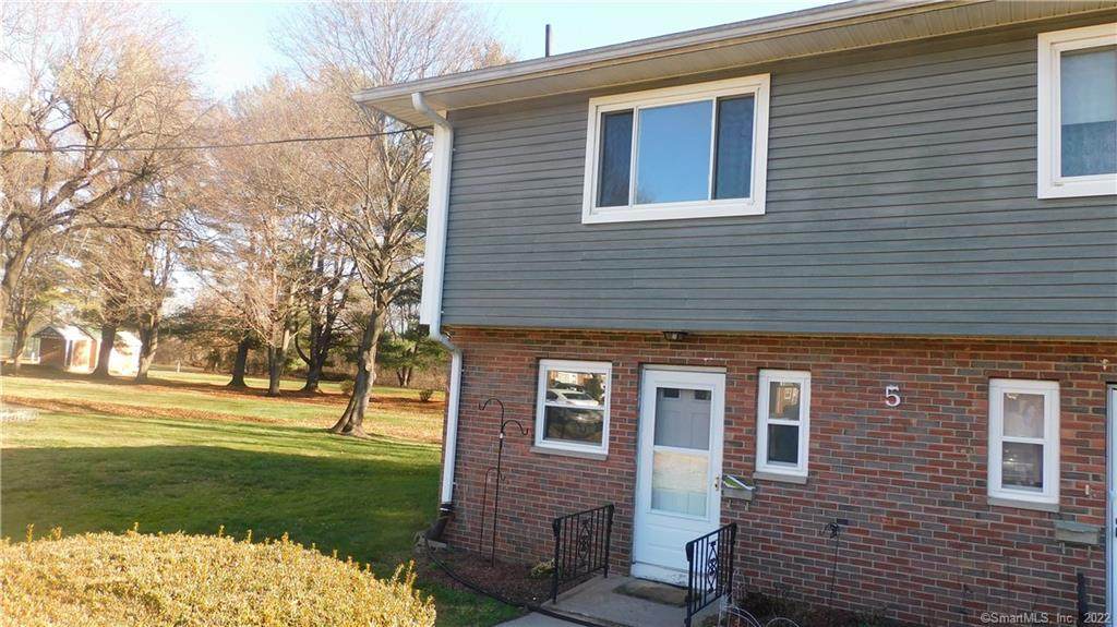 5 Camelot Drive - Photo 1