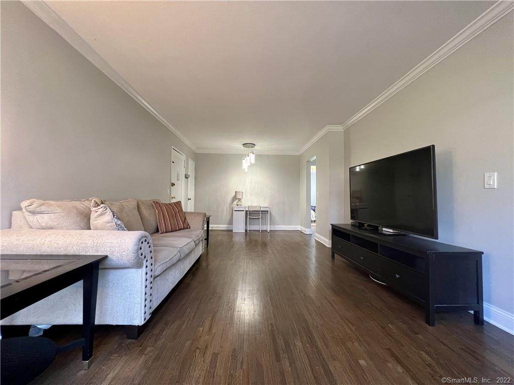11 Bedford Avenue - Photo 1