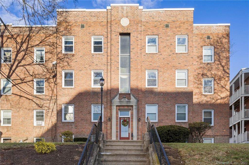 894 Farmington Avenue - Photo 1