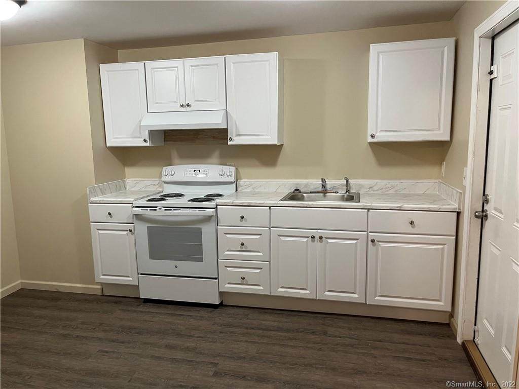20 Railroad Avenue - Photo 1