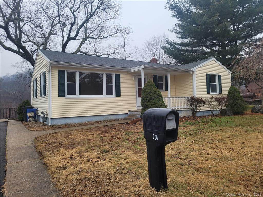 504 Roosevelt Drive - Photo 1