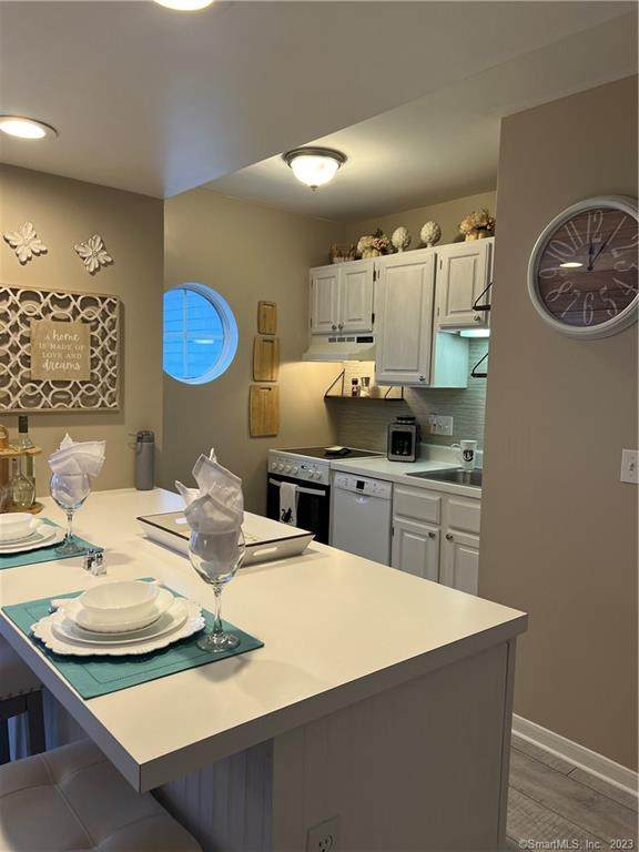 921 Old Pond Lane - Photo 1